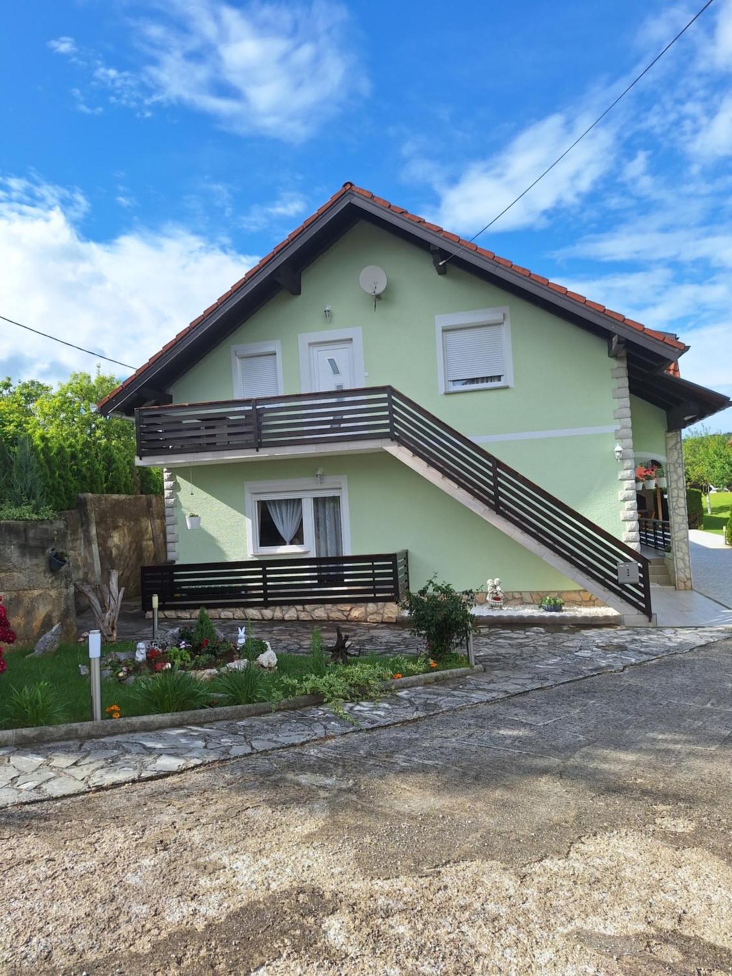 Guesthouse Miha Rakovica Kültér fotó